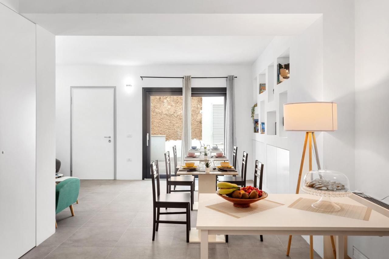 Bed and Breakfast Double D House Ольбия Экстерьер фото